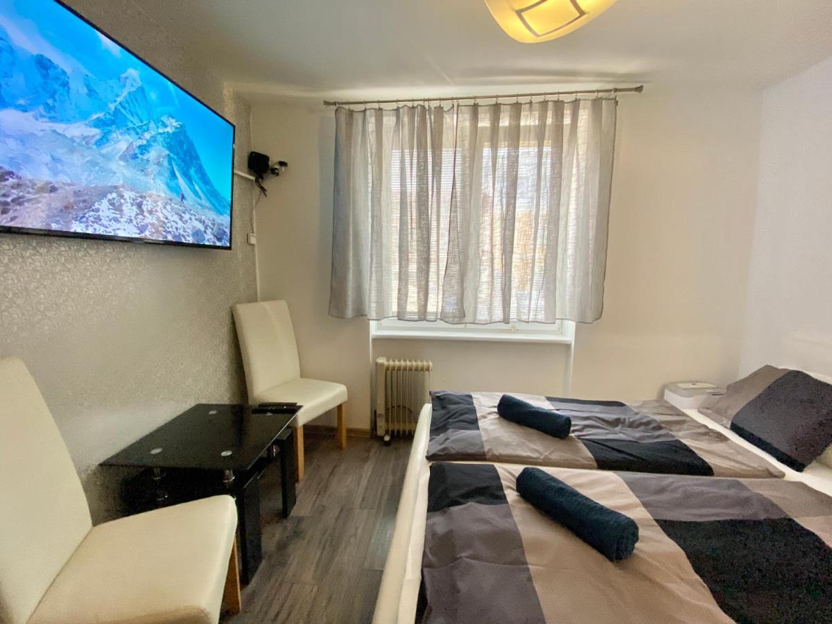 24 Hour-Self Check-In Apartment Namestie Svaeteho Egidia Πόπραντ Εξωτερικό φωτογραφία