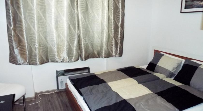 24 Hour-Self Check-In Apartment Namestie Svaeteho Egidia Πόπραντ Δωμάτιο φωτογραφία