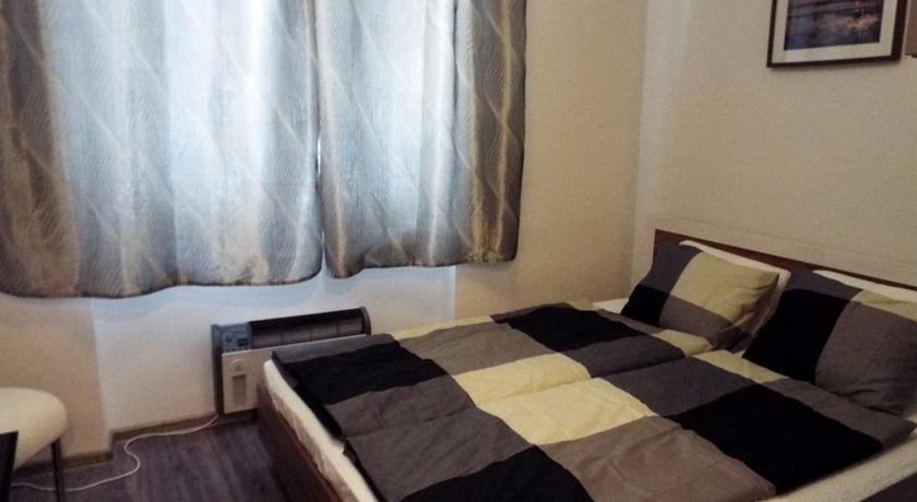 24 Hour-Self Check-In Apartment Namestie Svaeteho Egidia Πόπραντ Δωμάτιο φωτογραφία